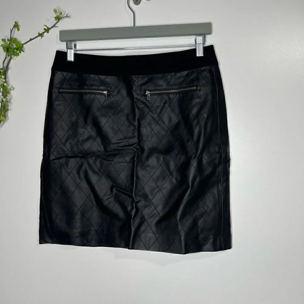 Ann Taylor Black Vegan Leather Diamond weave Mini Skirt